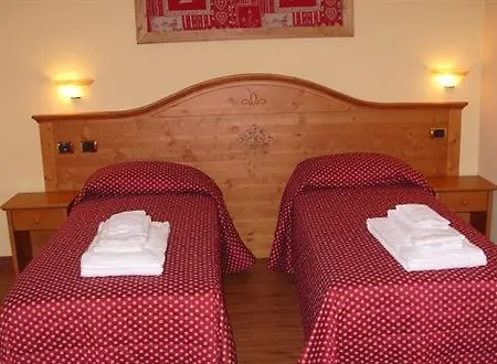Monte Rosa Otel 3*